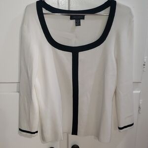 Cable&gauge back and white blouse #005